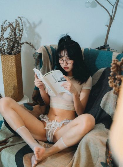 脱下肮脏的裙子_国产剧手机在线观看