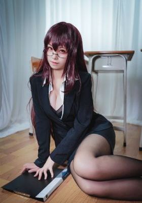 她房间里的云_迅雷在线观看