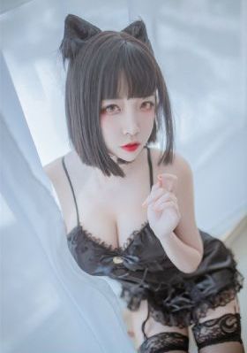 女大学生沙龙室3_1080高清在线观看
